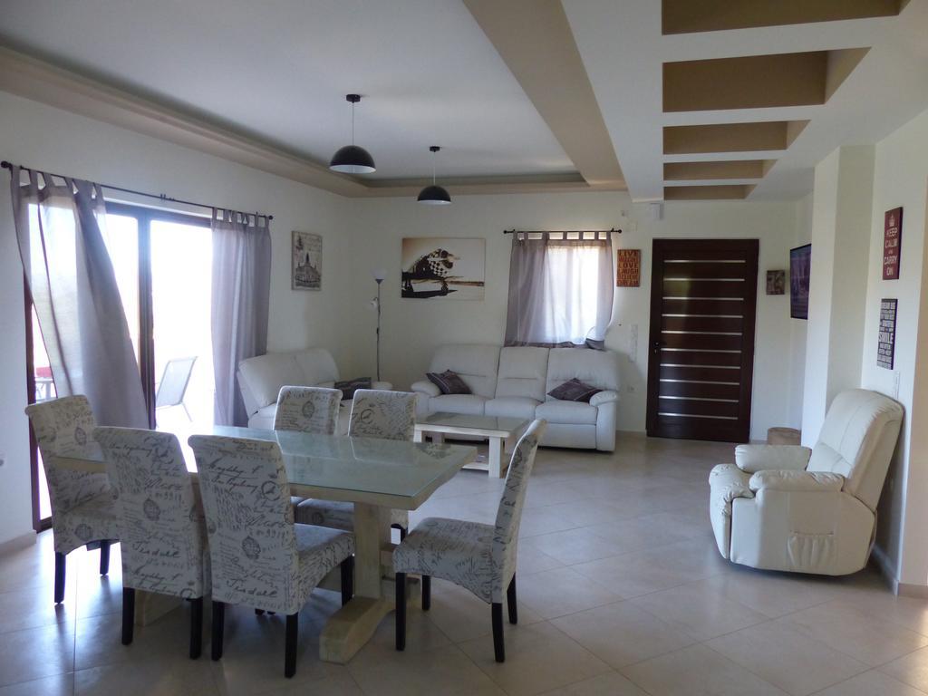 Villa Ikaros Kalamítsion Amigdhálion Rom bilde
